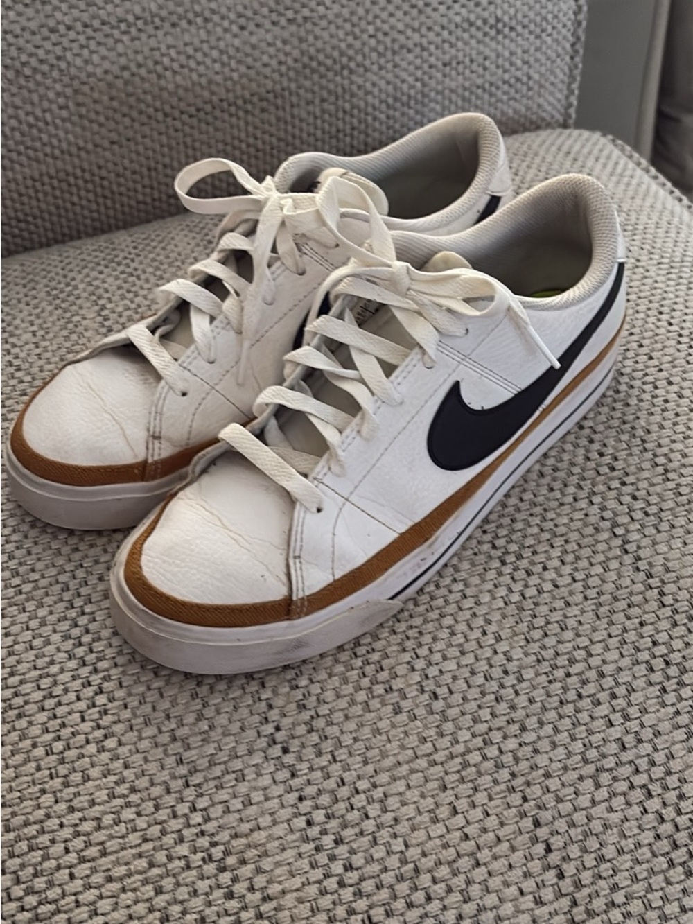 Nike Court Legacy  Womens Size 8.5 White Black Sneakers